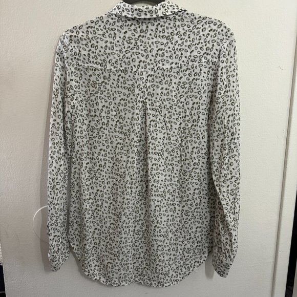 Anthropologie Cloth & Stone Sz XS Button Shirt Top Blouse White Roll Tab Sleeve. - Picture 4 of 5